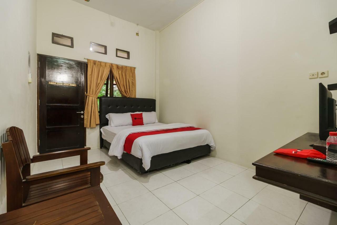 Reddoorz Syariah Near Fort Marlborough Bengkulu Exterior photo
